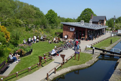 ChesterfieldHollingwood Hub