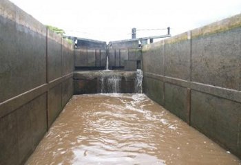 12t beeston iron lock